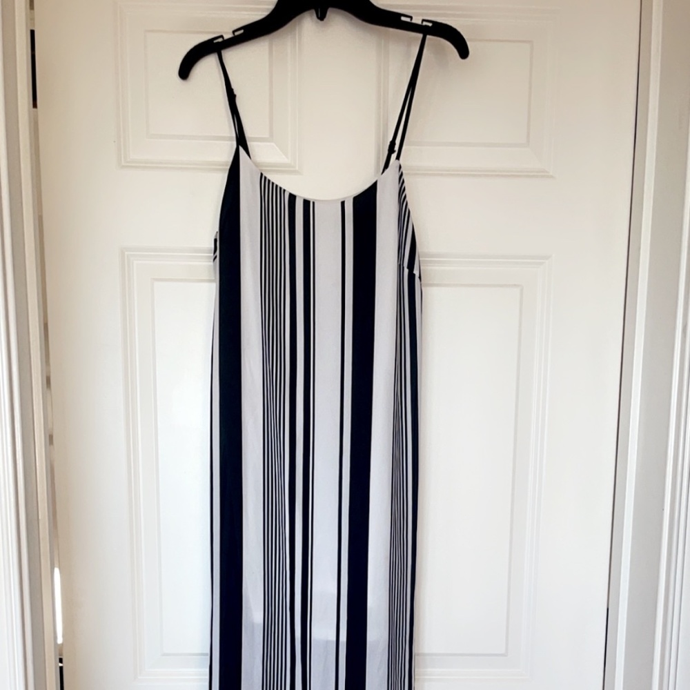 Black & White Striped maxi - small